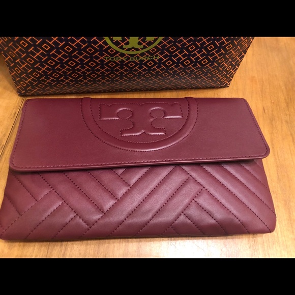 Tory Burch Alexa Clutch Quilted Shoulder Bag - Picture 3 of 7